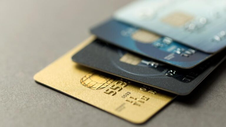 A Guide into Credit Cards